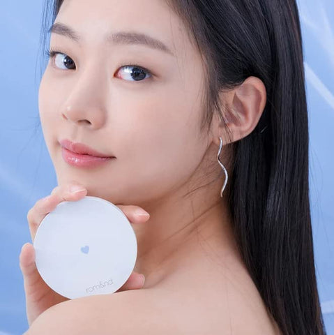 rom&nd Better Than Finish, Finishing Powder Pact, Makeup Fix & Matte, Sebum Control, Blurring Pores, Flawless, Setting Powder with Brush, Smooths, Translucent, Lightweight, Long Lasting, Portable
