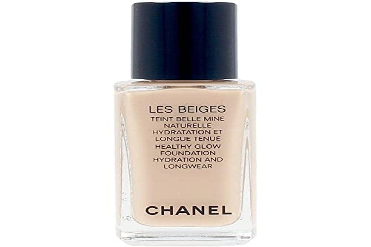 Les Beiges Healthy Glow Foundation - B10 by Chanel for Women - 1 oz Foundation