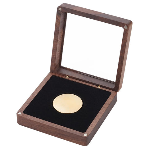 FINGERINSPIRE 40mm Challenge Coin Presentation Display Gift Box 103mm Square Walnut Wood Single Coin Storage Box with Plastic Visible Window Coconut Brown Magnetic Commemorative Coin Badge Gift Case
