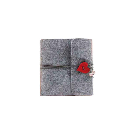 Felt Photo Album Heart Scrapbook Picture Album Travel Memory Book Self Adhesive Handmade DIY 30 Black Sheets for Valentines Day Wedding Family Birthday Anniversary