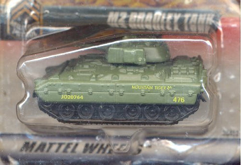 Matchbox 1999-83/100 Series 17 Military Patrol GREEN M2 Bradley Tank 1:64 Scale