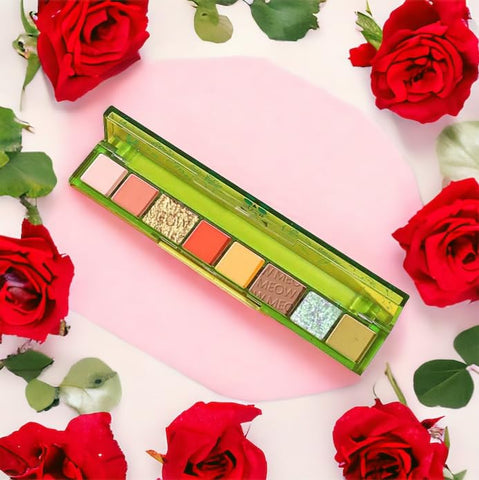 Crystal Glitter Eyeshadow Palette, Shimmering Sparkle Makeup Palette for Women, Matte and Shiny Eyeshadow, Long-Lasting, Cruelty-Free, Travel-Friendly (Green)