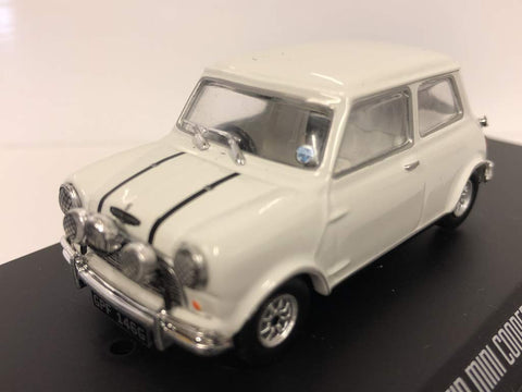 Greenlight 86551 1: 43 The Italian Job (1969) - 1967 Austin Mini Cooper S 1275 Mki - White with Black Leather Straps