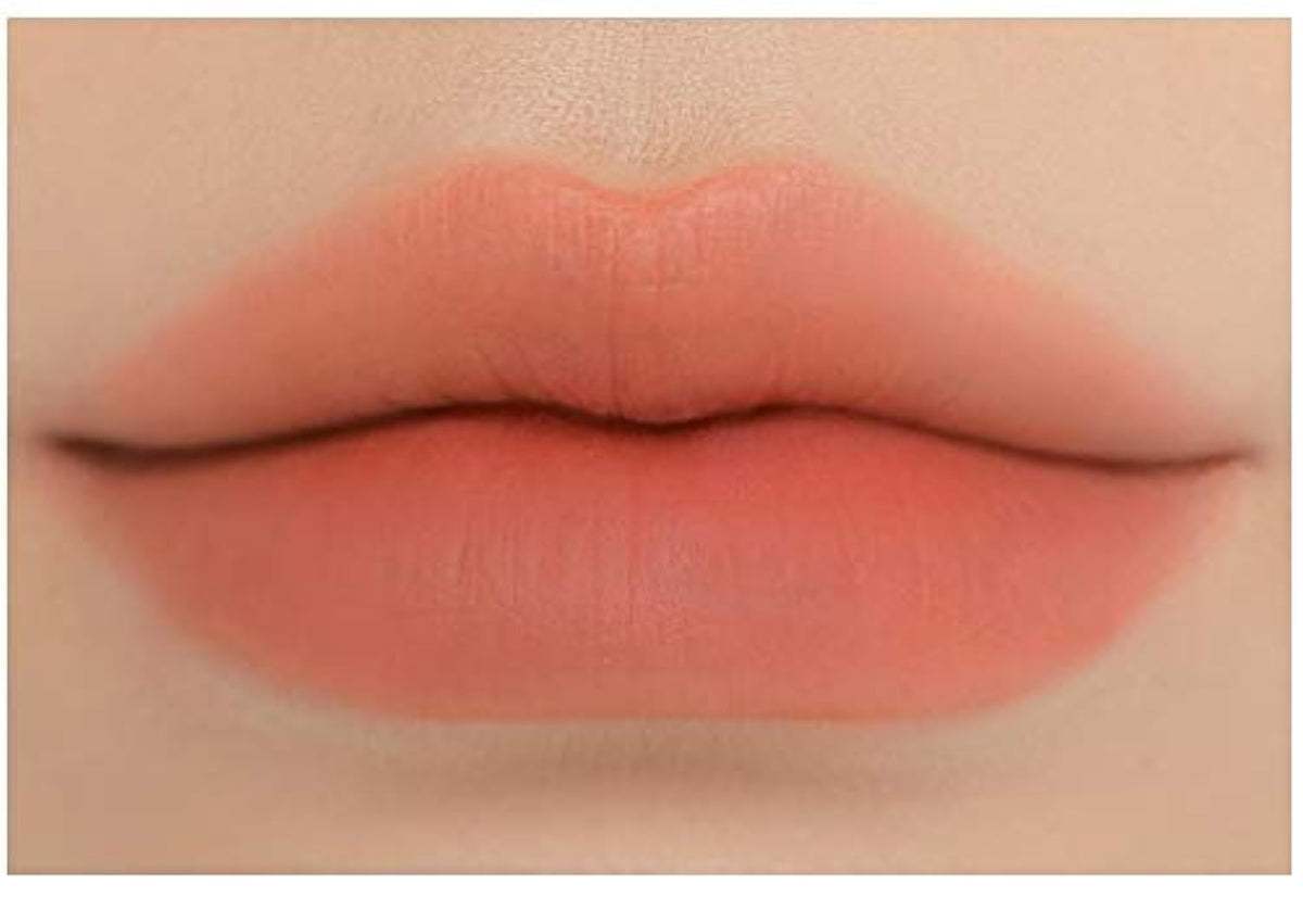 3CE BLUR WATER TINT(4.6g) soft lip with less smear with a blurry finish (#LAYDOWN)