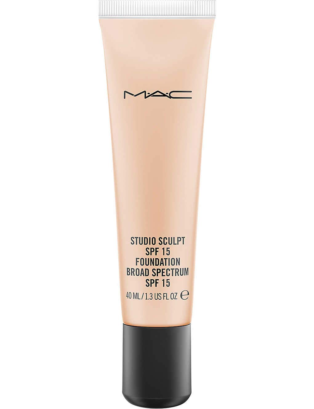 MAC Studio Sculpt SPF 15 Foundation NC20