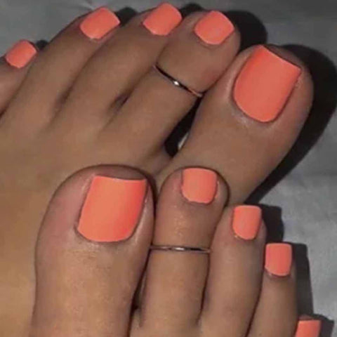 Outyua Orange Square Fake Toenails Solid Matte Press on Toe Nails Short Acrylic False Toes Nails Artificial Beach Full Cover Toenail for Women 24 Pcs (Orange)