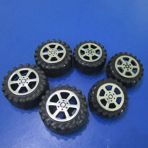 EXCEART 1.9mm Wheels can fit 2mm shafts.