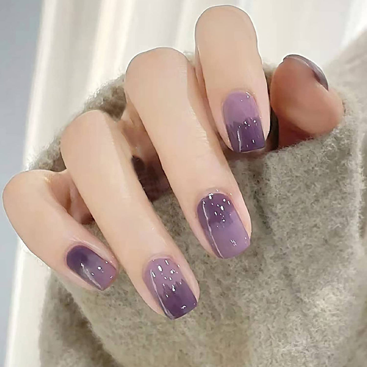 24 Pcs Press On Nails Short, Almond Glue On Nails, Full Cover Gradient Purple Square Press On Nails Art Manicure Decoration Fake Nails Acrylic Nails for Women And Girls