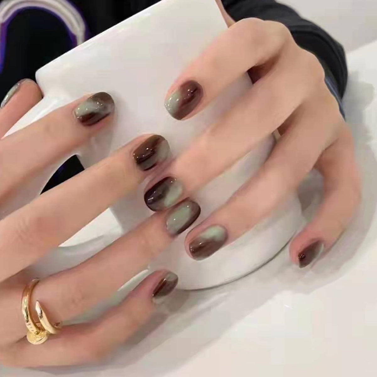 Glue on Nails Coffin Shape, 24Pcs Full Cover Reusable False Nails Kits, Artificial Fingernails Acrylic Fake Nails for Women, Press on Nails with Designs, Stick on Nails Short Square(R319)