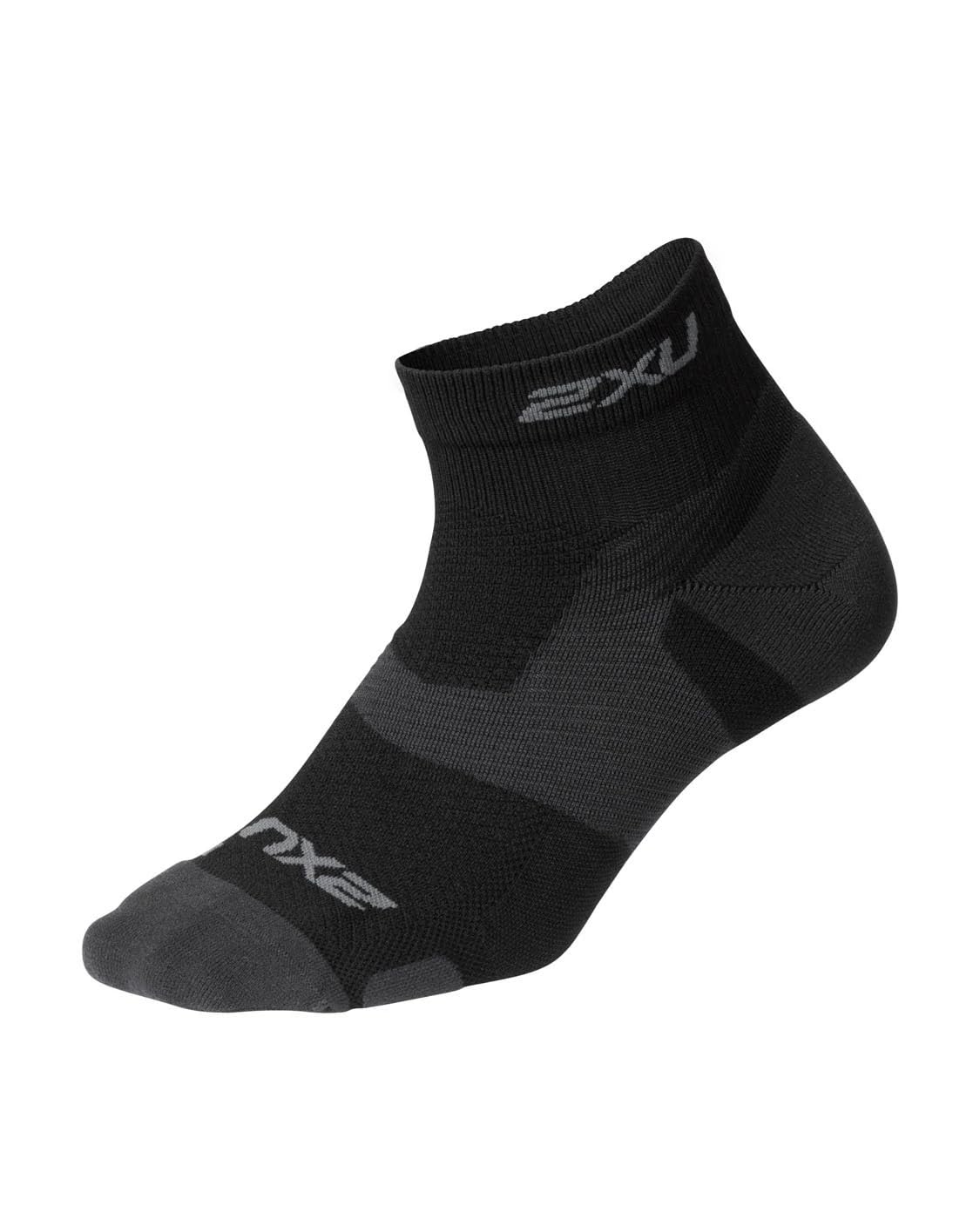 2XU Vectr 1/4 Crew Sock, Black/Titanium, Medium
