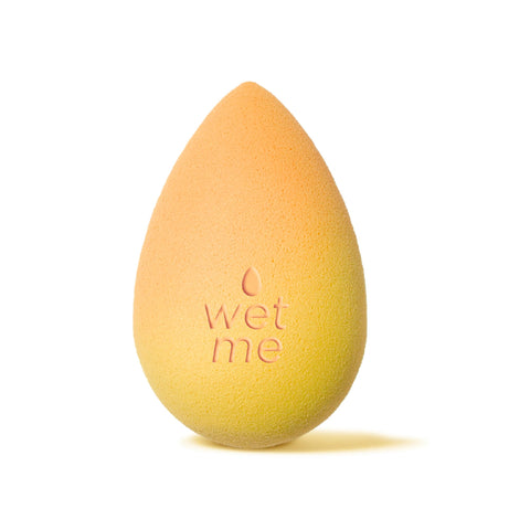 BeautyblenderÂ® | Beam Color Changing Beauty Blender Makeup Sponge, Super-Soft Foam Easily Blends Foundations & Creams, Made in USA, Reusable, Washable, Streak Free Application, Heat Activated