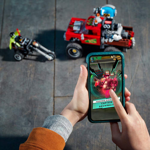 LEGO Hidden Side El FuegoÃƒÆ’Ã‚Â¢ÃƒÂ¢Ã¢â‚¬Å¡Ã‚Â¬ÃƒÂ¢Ã¢â‚¬Å¾Ã‚Â¢s Stunt Truck 70421 Building Kit, Ghost Playset for 8+ Year Old Boys and Girls, Interactive Augmented Reality Playset (428 Pieces)