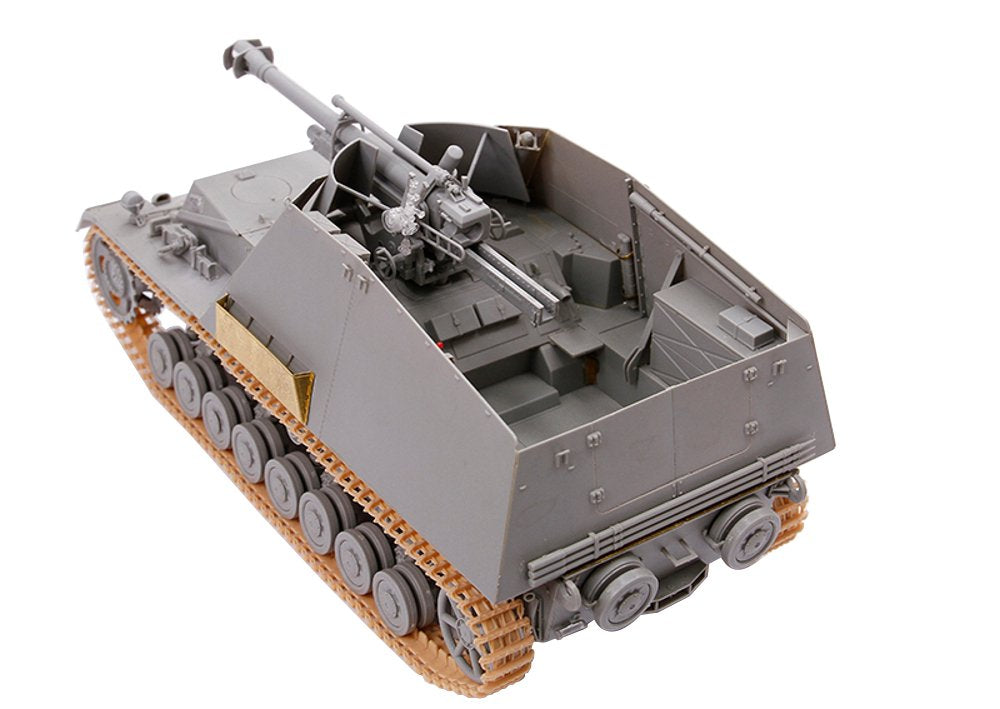 Dragon Models 1/35"Hummel-Wespe le Pz.Haub auf Hummel Fahrgestell Vehicle Model Building Kit