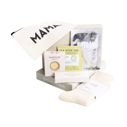 Hallby - Mama's Treats Gift Box - Pamper Set, Gifts for Mum, Presents for Mum, Gifts for Women, Mum Birthday Box, Relaxation Gifts for Women, Self Care Gifts for Women, Mum Hamper Box