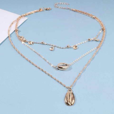 Yheakne Boho Coin Disc Necklace Choker Gold Layered Shell Pendant Necklace Vintage Seashell Necklace Retro Singapore Chain Necklace Jewelry for Women and Girls Gifts