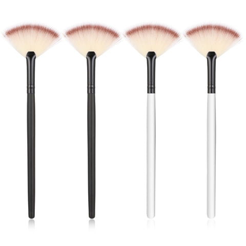 Slim Soft Facial Fan Brush, 4 PCS Facial Brushes Fan Mask Brushes, Soft Facial Applicator Brushes Tools Acid Applicator Brush for Peel Glycolic Mask Makeup for Mud Cream Peel Masques, Black and white
