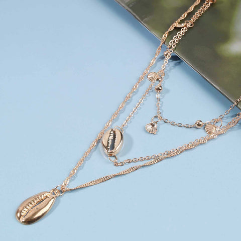 Yheakne Boho Coin Disc Necklace Choker Gold Layered Shell Pendant Necklace Vintage Seashell Necklace Retro Singapore Chain Necklace Jewelry for Women and Girls Gifts