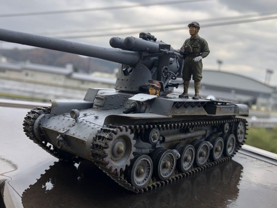 1/35 King Chihatan Navy 12-pil Self Propelled Artillery Figures with 2 Figures