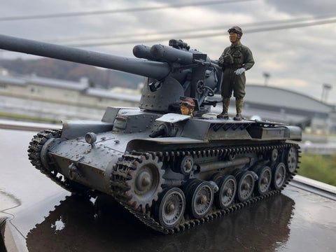 1/35 King Chihatan Navy 12-pil Self Propelled Artillery Figures with 2 Figures