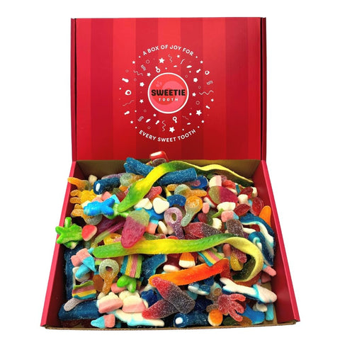 Sweetie Tooth Premium Random Pick & Mix 1kg Hamper Gift Box - Random Pick & Mix Sweets for Christmas, Valentines, Birthday, Easter, Kids, Thank You, Congratulations