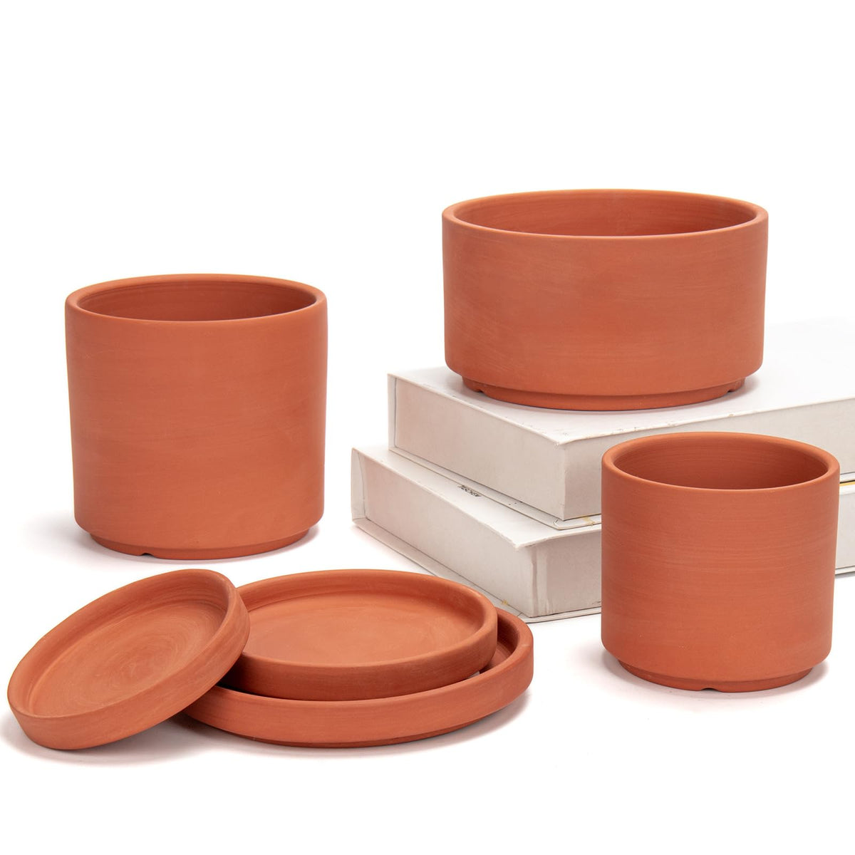 Briful 3 PCS Terracotta Pots with Saucers Plant Pots Outdoor, Clay Flower Pots with Drainage Hole Pottery Planter in 3 Different Sizes, Great for Cactus Succulent Plants Garden Outdoor Decor