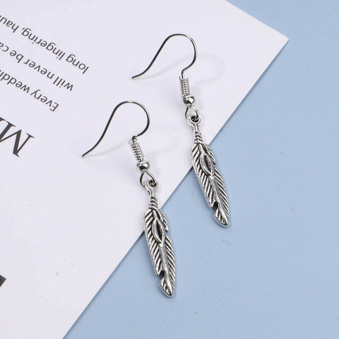Yheakne Vintage Etched Feather Earrings Silver Feather Dangle Earrings Little Feather Charm Earrings Boho Earrings Jewelry for Women and Girls