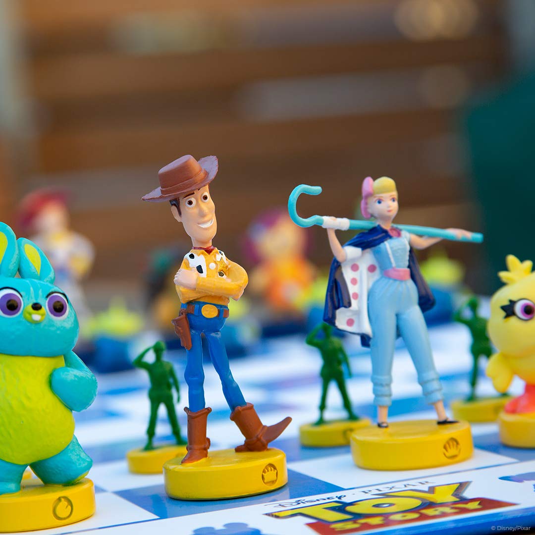 USAOPOLY Disney Pixar Toy Story Collector's Chess Set | Featuring Toy Story 4 Characters - Jessie, Buzz Lightyear, Bo Peep, Woody | 32 Custom Sculpted Collectible Chess Pieces