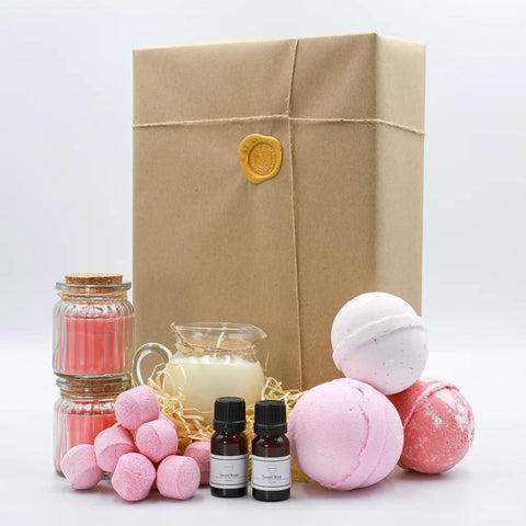 Brighton Soap Bath Bomb Gift Set, 9 Piece Pink Fizzy Bubble Bath Bombs, Vegan & Cruelty Free, Gift for Her or him, Birthday Gift Set, Mothers Day Gifts Set Idea, Gifts for Girlfriends,10ml