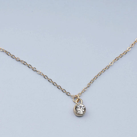 Yheakne Tiny Rhinestone Pendant Necklace Gold Diamond Choker Necklace Solitaire Diamond Necklace Floating Crystal Necklace Chain Bridesmaid Gifts for Women and Girls