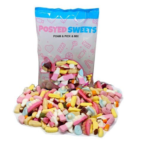 Posted Sweets 600g FOAM SWEET BAG OF PICK & MIX SWEETS - Large Classic Retro Soft & Chewy Candy Selection Pick n Mix - Gift Bag - Perfect Movie Night Hamper, Treats for Kids, Adults, Birthday Gifts