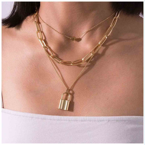 Yheakne Punk Layered Heart Choker Necklace Gold Lock Pendant Necklace Chunky Paper Clip Chain Necklace Vintage Statement Necklace Chain Jewelry for Women and Girls Gift