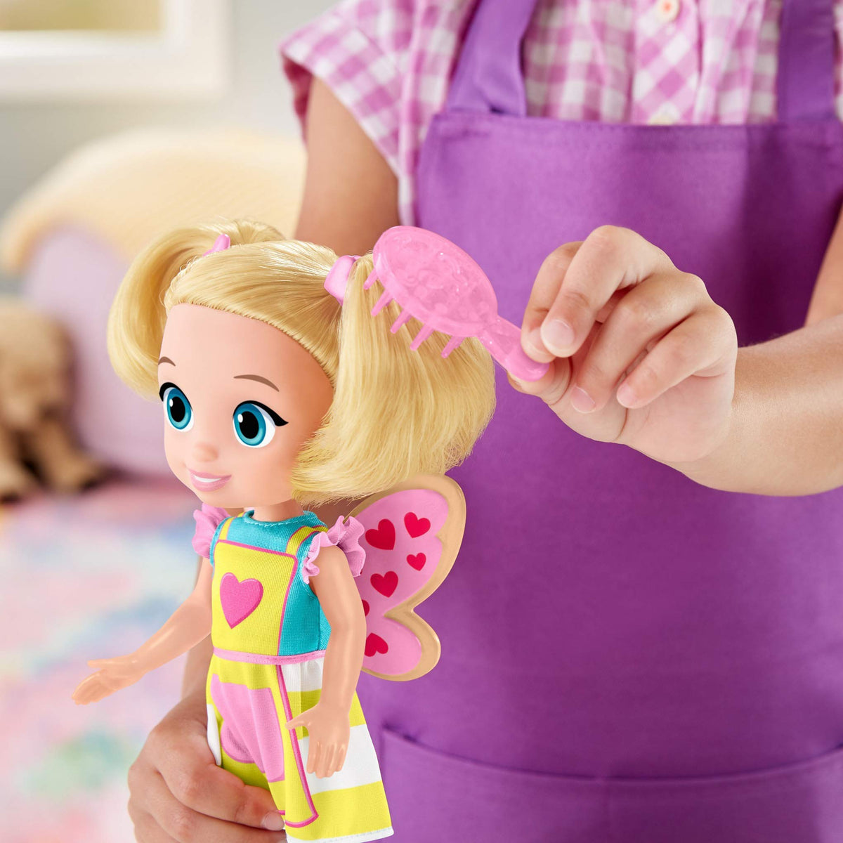 Fisher-Price Nickelodeon Butterbean's Cafe Fairy Sweet Scented Cricket 11-inch Doll with Hairbrush Accessory
