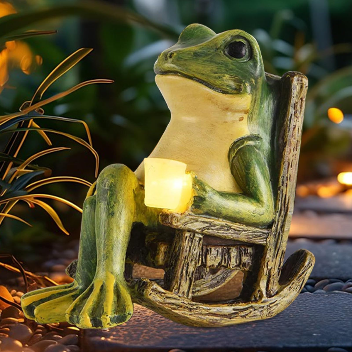 Silkwish Frog Figures Decoration, Solar Garden Animal Figure Ornament with Solar Lights, Frog Statue Garden Outdoor Decoration, Frog Garden Solar Light, Fairy Garden Accessories for Patio, Home, Lawn