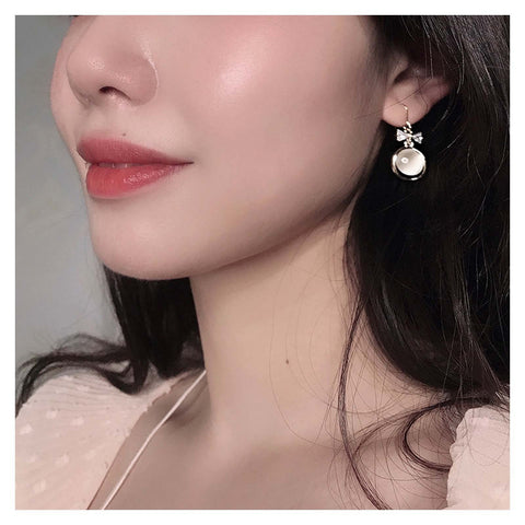Yheakne Vintage Circle Drop Earring Gold Cat Eye Stone Earrings Dangle Chalcedony Earrings with Bowknot Earrings Jewelry for Women and Teen Girls
