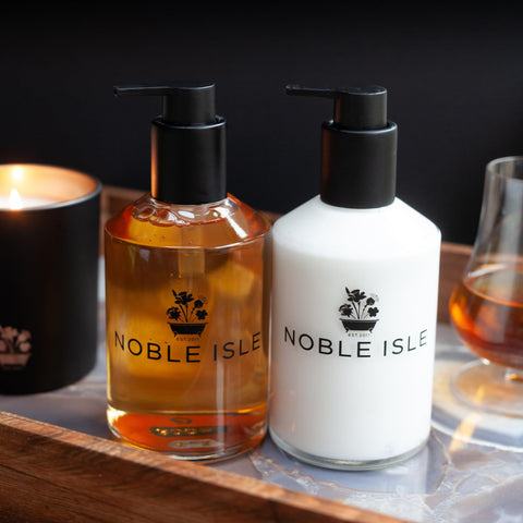 Noble Isle Hand Moisturiser - Luxury Hand Lotion Refill - Anti-age Hand Cream with 96% Natural Ingredients - Made in the UK - 1L Refill Pack (1 Litre, Whisky & Water)