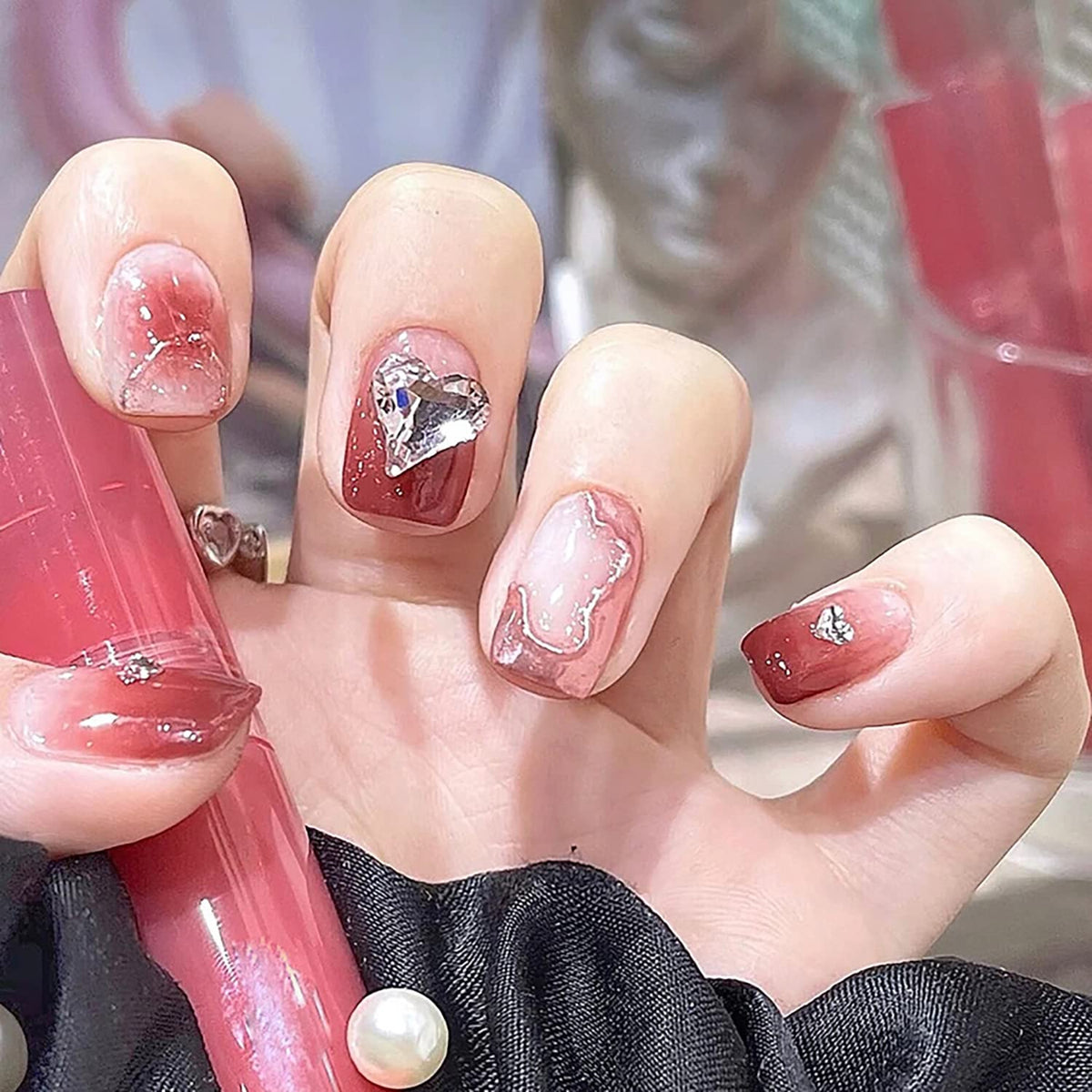 24 Pcs Press On Nails Short, Fake Nails Almond Glue On Nails, Square False Nails With Glue, Full Cover Heart Diamond Nail With Shine Fake Nails Acrylic Nails for Women And Girls(Z545)