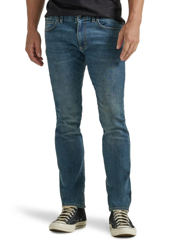 Lee Men's Extreme Motion Slim Straight Jean Cortez 31W x 32L