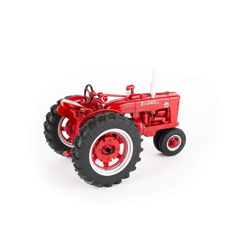 Ertl Collectibles Farmall Super MD Tractor