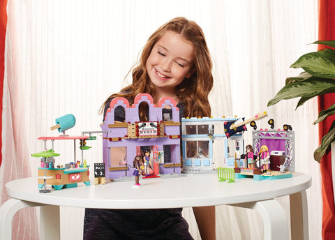 Mega Construx FFB03 American Girl Outdoor Music Festival Building Toys, Multicolor