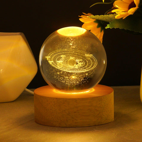 HOTUT 3D Solar System Crystal Ball, 3D Planets Crystal Ball with Wooden Base, Space Galaxy Crystal Ball, 3D Crystal LED Night Light Tabletop for Birthday Gift Anniversary Home Decor