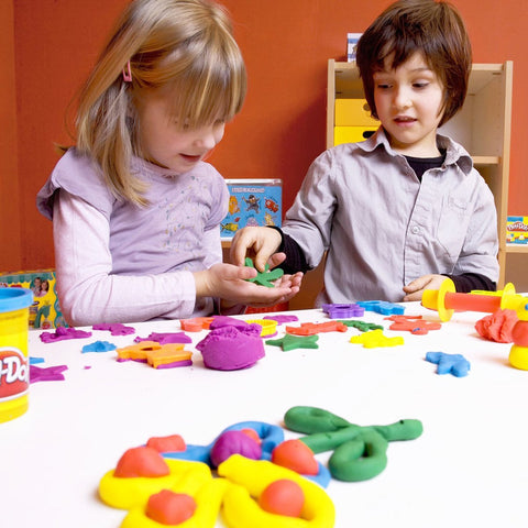 Play Doh Modelling Clay 4 + 2 Primary Colours