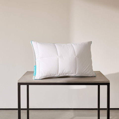 Simba Hybrid® Pillow, with Temperature regulating Stratos technology & Customisable height (45 x 70cm)