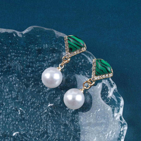 Yheakne Vintage Cz Emerald Pearl Earrings Gold Pearl Drop Earrings Triangle Emerald Earrings Geometric Emerald Stud Earrings Jewelry for Women and Girls