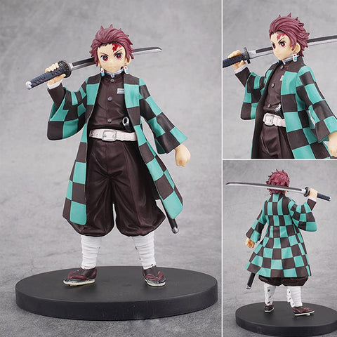 AWLPUYPT Demon Slayer Figure Action Figure Tanjirou Kamado Bedroom Desktop Decoration Tanjirou Figure Toy Doll Gift for Anime Fans 6.7inch