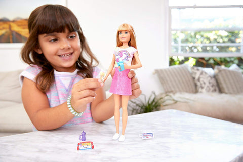 Barbie Babysitters Inc. Doll, Blonde with Phone and Baby Bottle, for 3 to 7 Year Olds