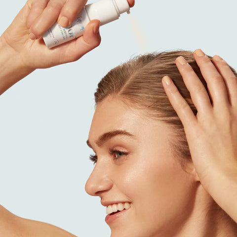 Supergoop! Poof 100% Mineral Part Powder, 0.71 oz - SPF 35 PA+++ Scalp Sunscreen with Broad Spectrum UV Protection - Cruelty-Free Formula with Vitamin C - Easy to Apply, Non Greasy