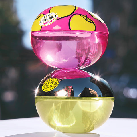 DKNY Be Delicious Orchard St. Eau de Parfum 2 Piece Gift Set For Women - Perfume Spray 3.4 Fl. Oz. & Purse Spray, Travel Spray 0.5 Fl. Oz.