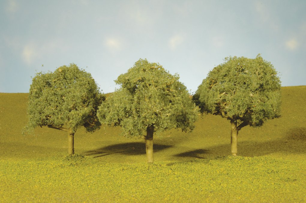 Bachmann Industries Scene Scapes Trees 2ÃƒÆ’Ã†â€™ÃƒÂ¢Ã¢â€šÂ¬Ã…Â¡ÃƒÆ’Ã¢â‚¬Å¡Ãƒâ€šÃ‚Â¼"- 2ÃƒÆ’Ã†â€™ÃƒÂ¢Ã¢â€šÂ¬Ã…Â¡ÃƒÆ’Ã¢â‚¬Å¡Ãƒâ€šÃ‚Â½" Oak Trees N Scale Train (4 Piece)