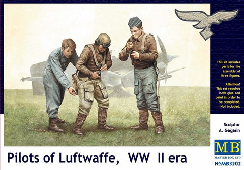 Master Box WWII Luftwaffe Pilots (3) Figure Model Building Kits (1:32 Scale)