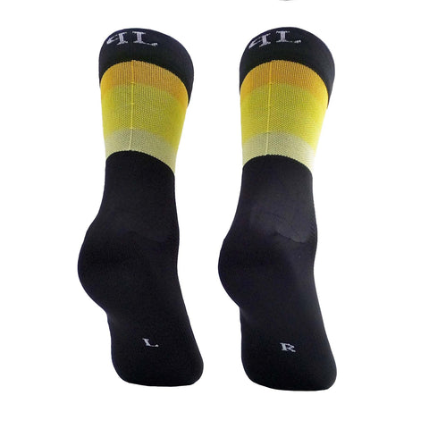 PERRO LOCO CLOTHES Widow Cycling Socks Breathable Antibacterial Compression biking Socks. (UK, Numeric, 8.5, 11, Regular, Regular, Black Yellow)